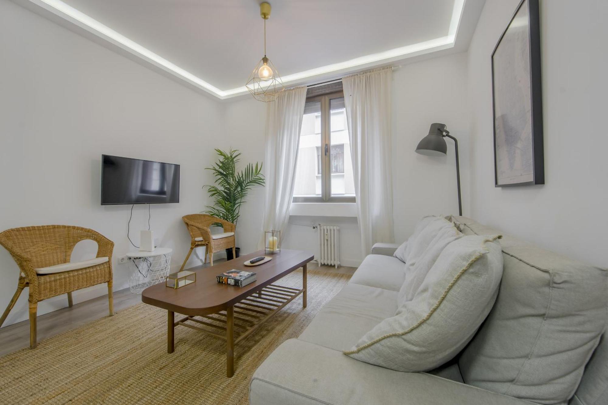 Апартаменты Elegante Apartamento En El Centro De Madrid-Rastro Экстерьер фото